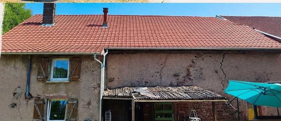 Toiture en tuiles neuves après rénovation à Taintrux